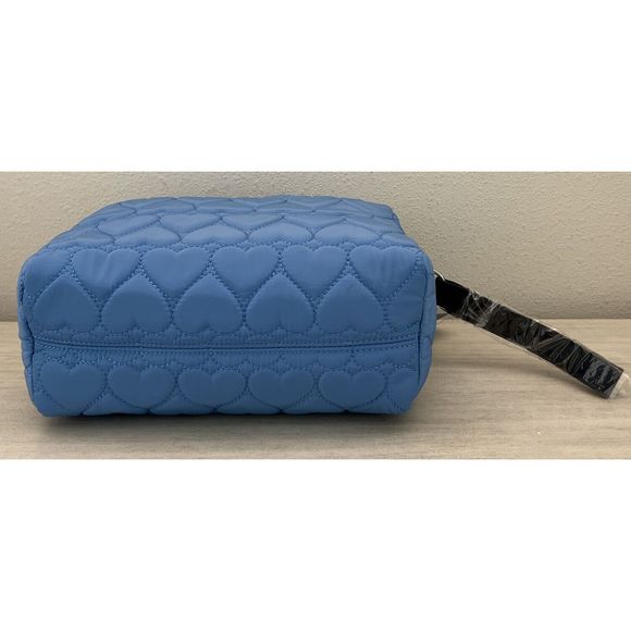 Betsey Johnson CBJ-1092 Periwinkle Blue Double Zip Weekender Cosmetic Bag $68+ - Picture 5 of 11
